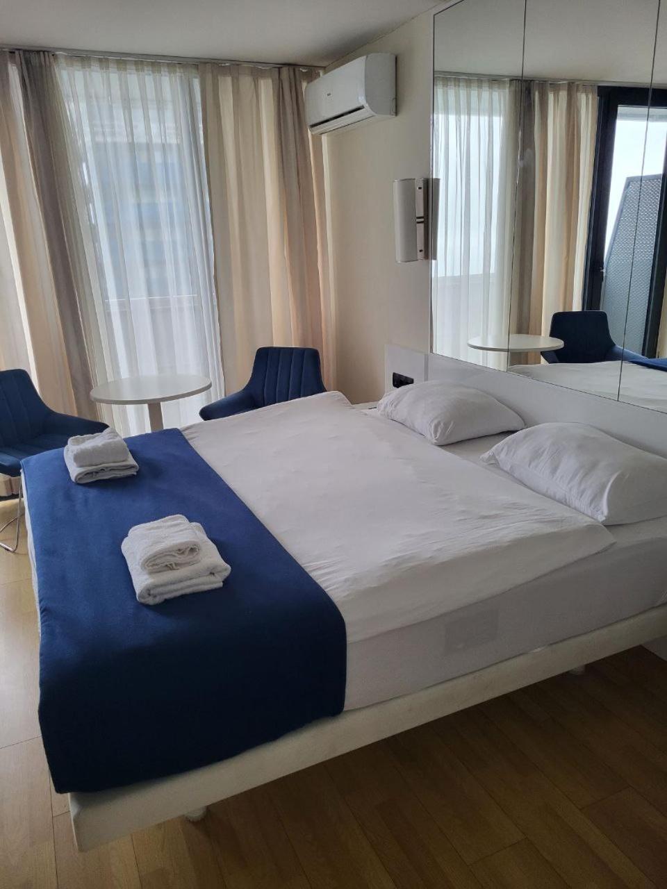 Orbi Apartments С Прекрасным Видом Batumi Esterno foto